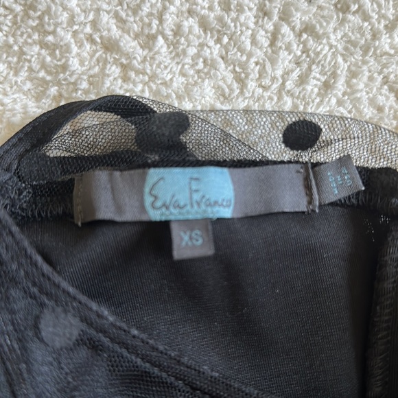 Eva Franco top velvet with the vet polkadots on the sleeves - Picture 5 of 5